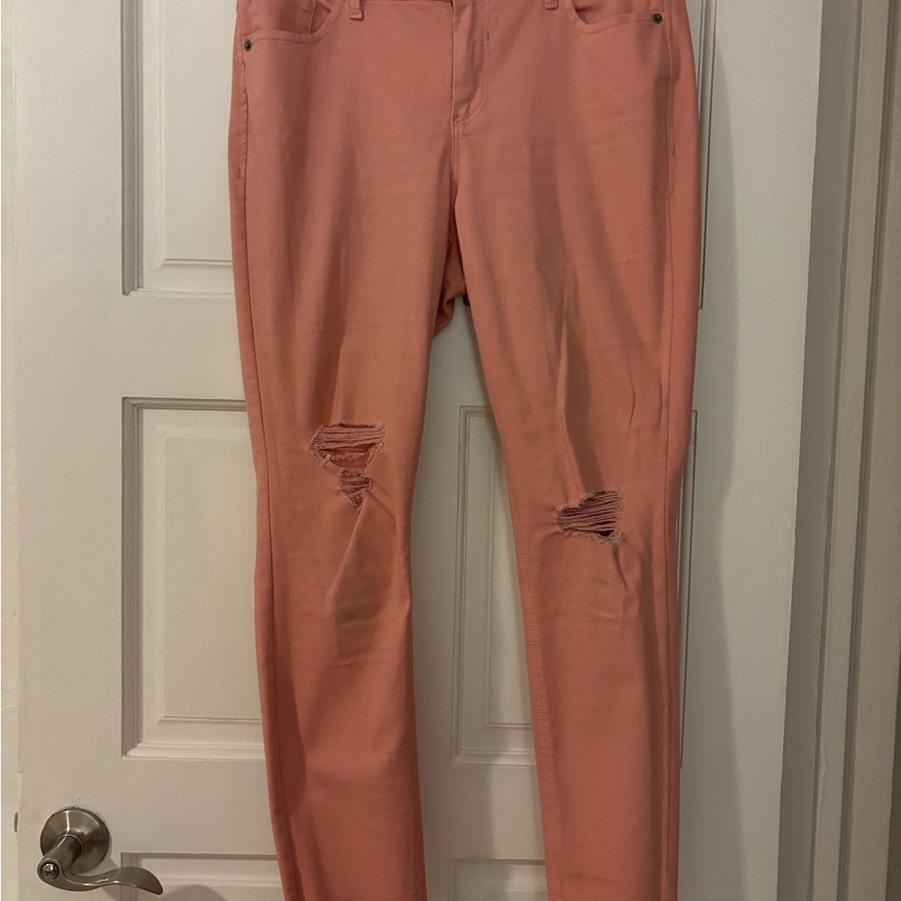 Old Navy Pink Rockstar Mid-Rise Stretch Distressed Jeans fit